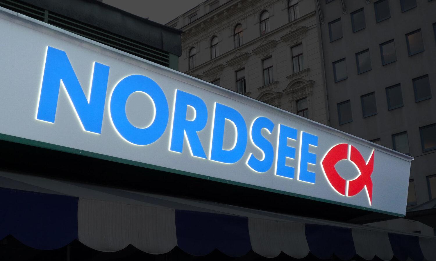 Fassadenbänder